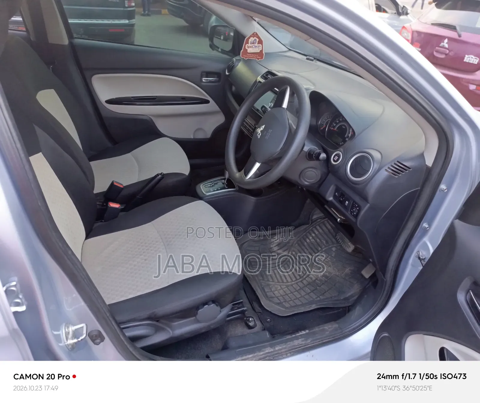 Mitsubishi Mirage 2017 Silver