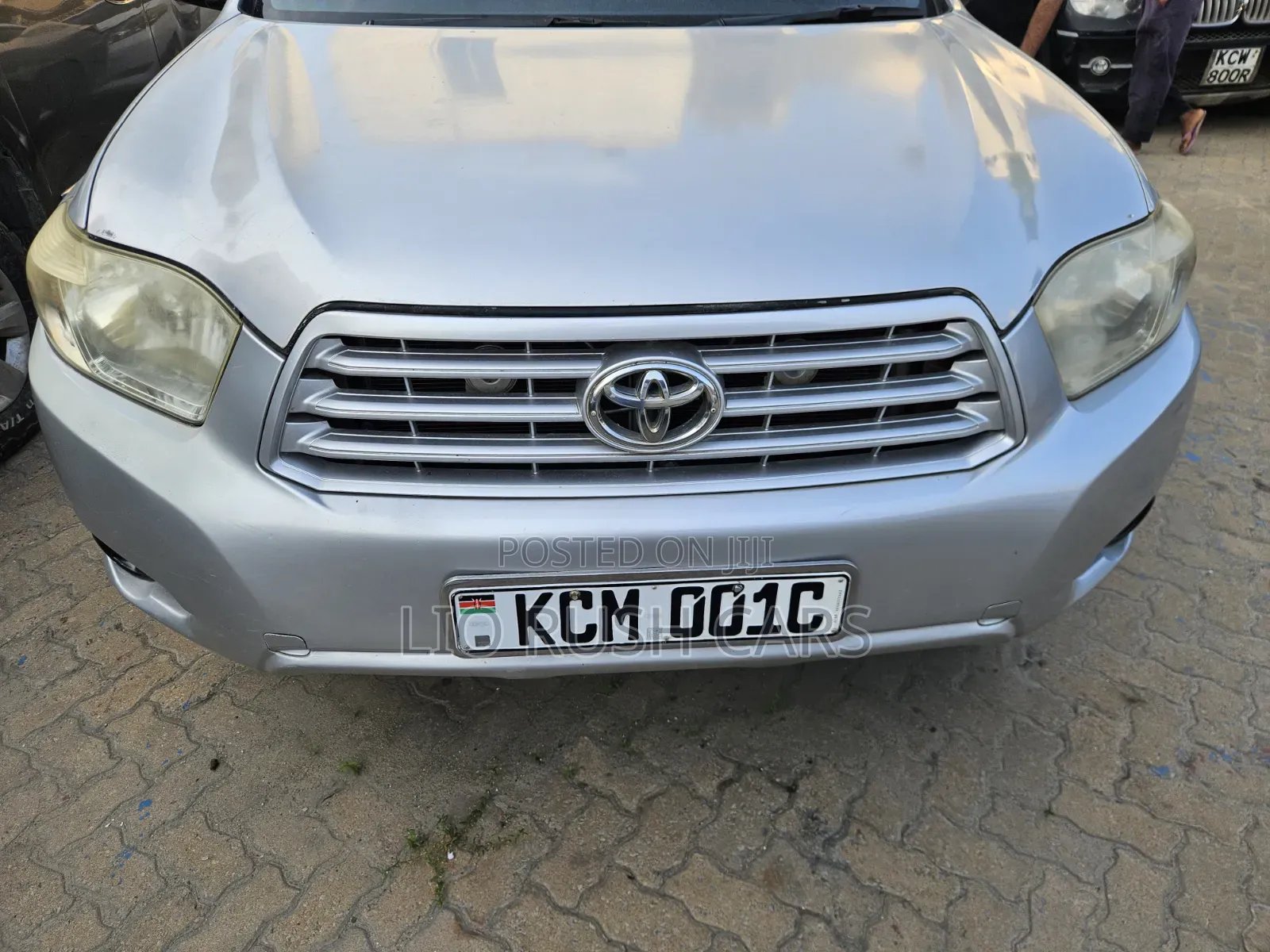 Toyota Kluger 2011 Silver