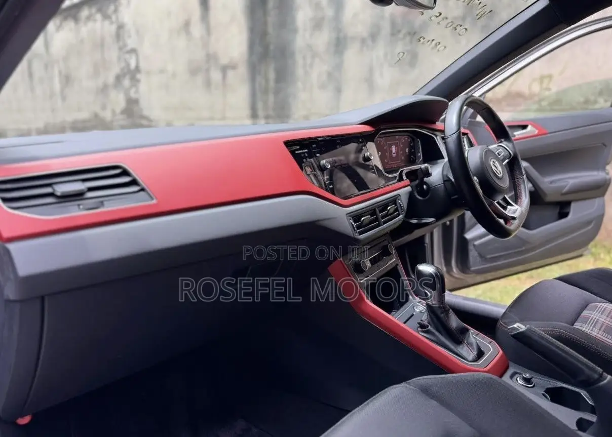 Volkswagen Polo 2019 Gray
