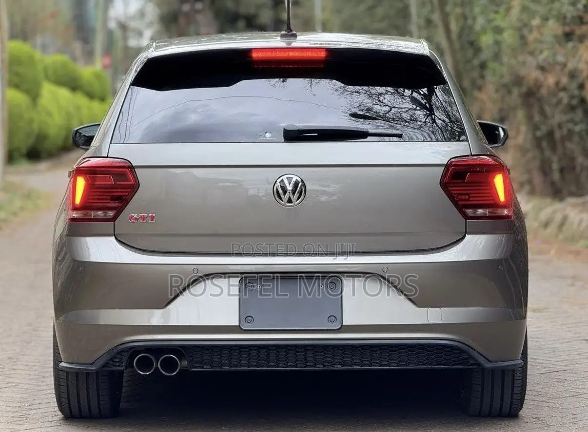 Volkswagen Polo 2019 Gray