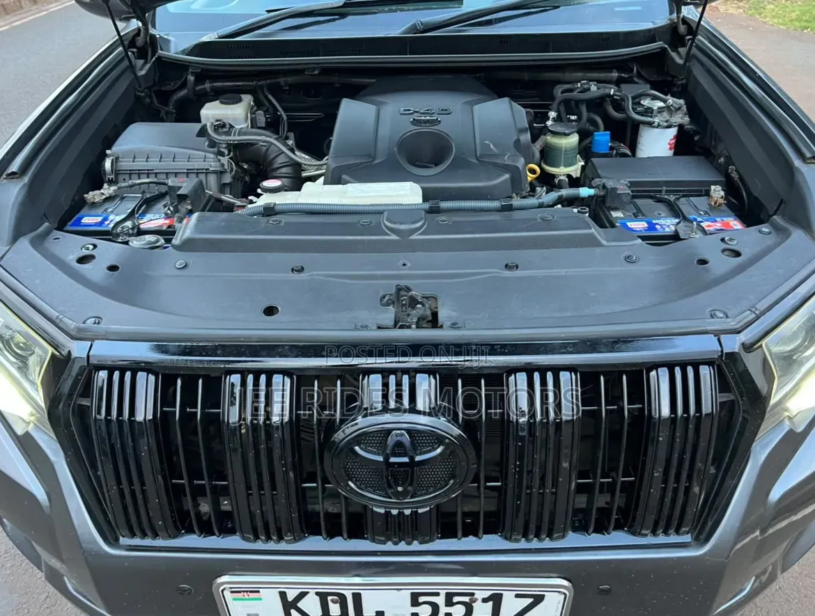 Toyota Land Cruiser Prado 2017 Red