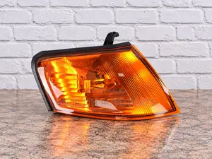 Depo Corner Lamp / Light Nissan Wingroad Y11 Yellow