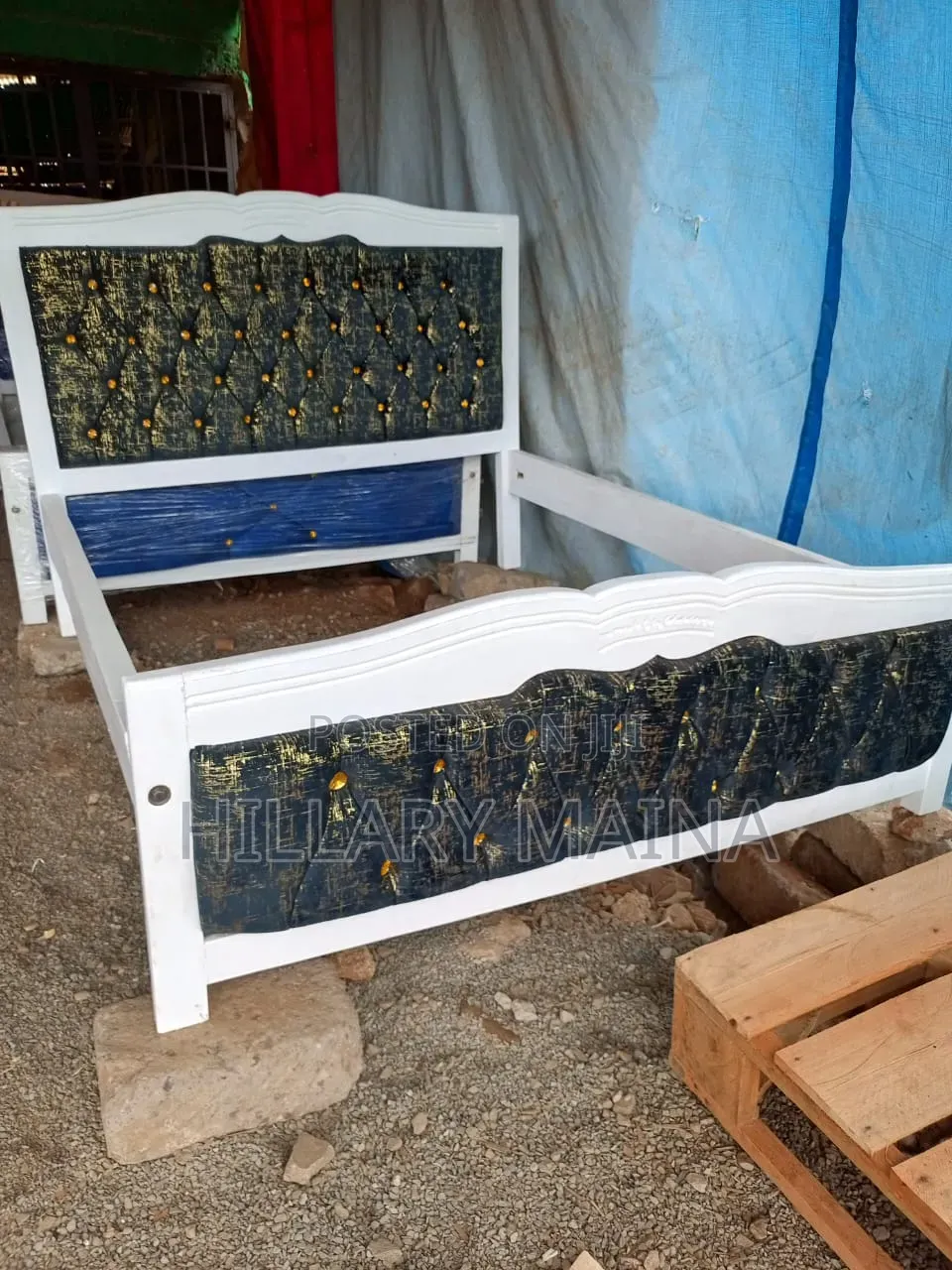 Cheaster Bed