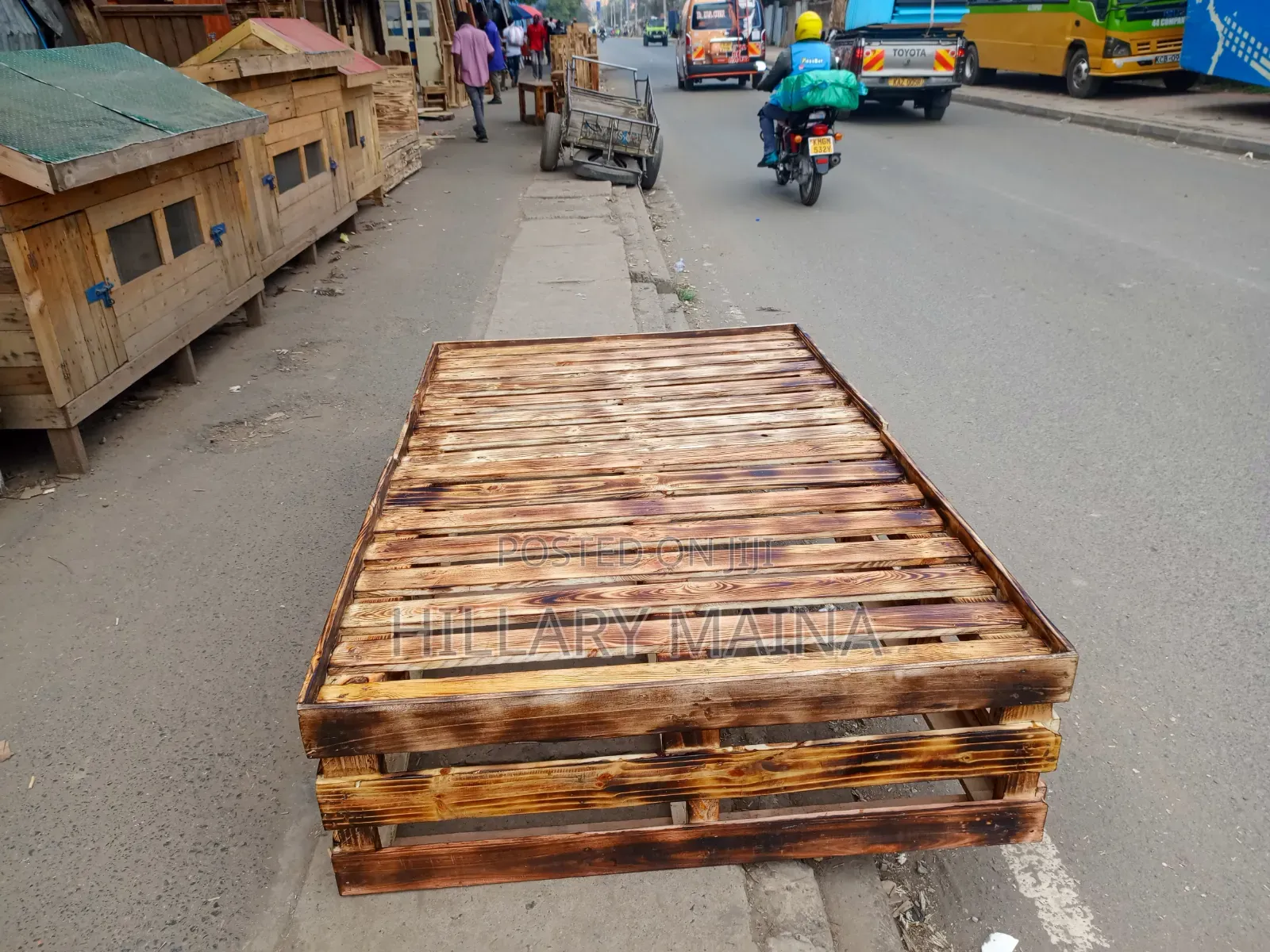 Detachable Pallet Bed