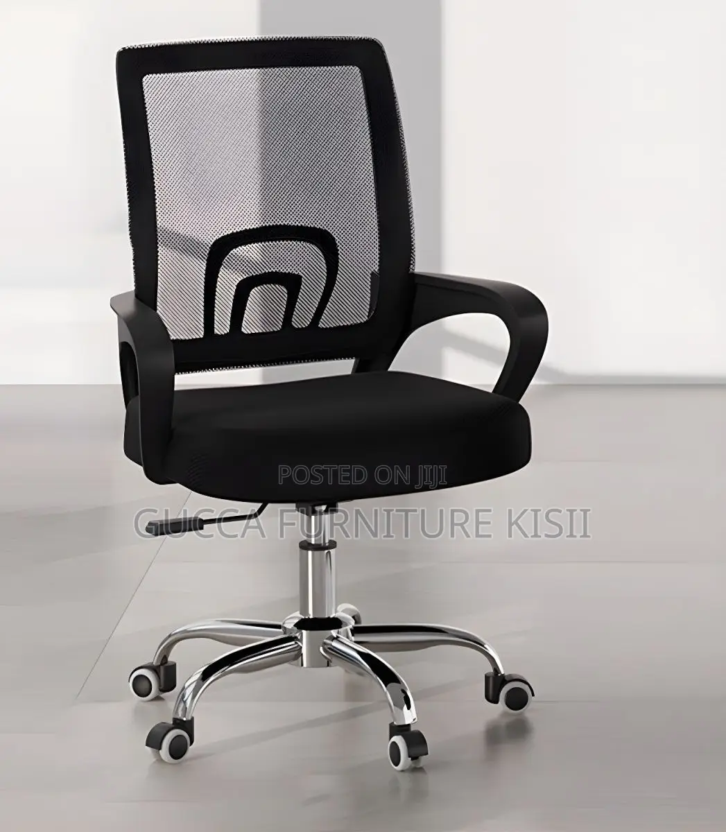Ergonomic Swivel Chair With a Low Mesh Back