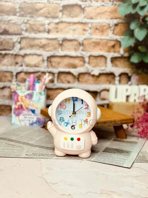 Creative Astronaut Student Bedside Alarm Clock, Personalized Craft