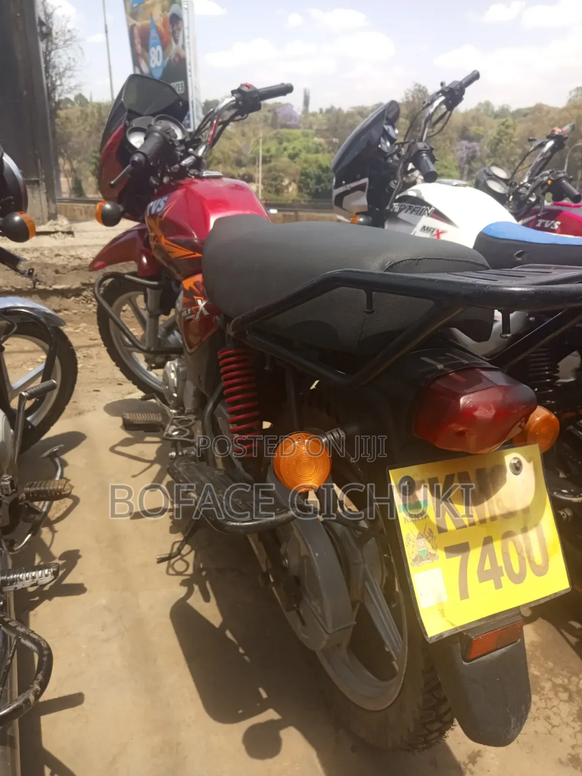 TVS HLX Plus ES 2025 Red