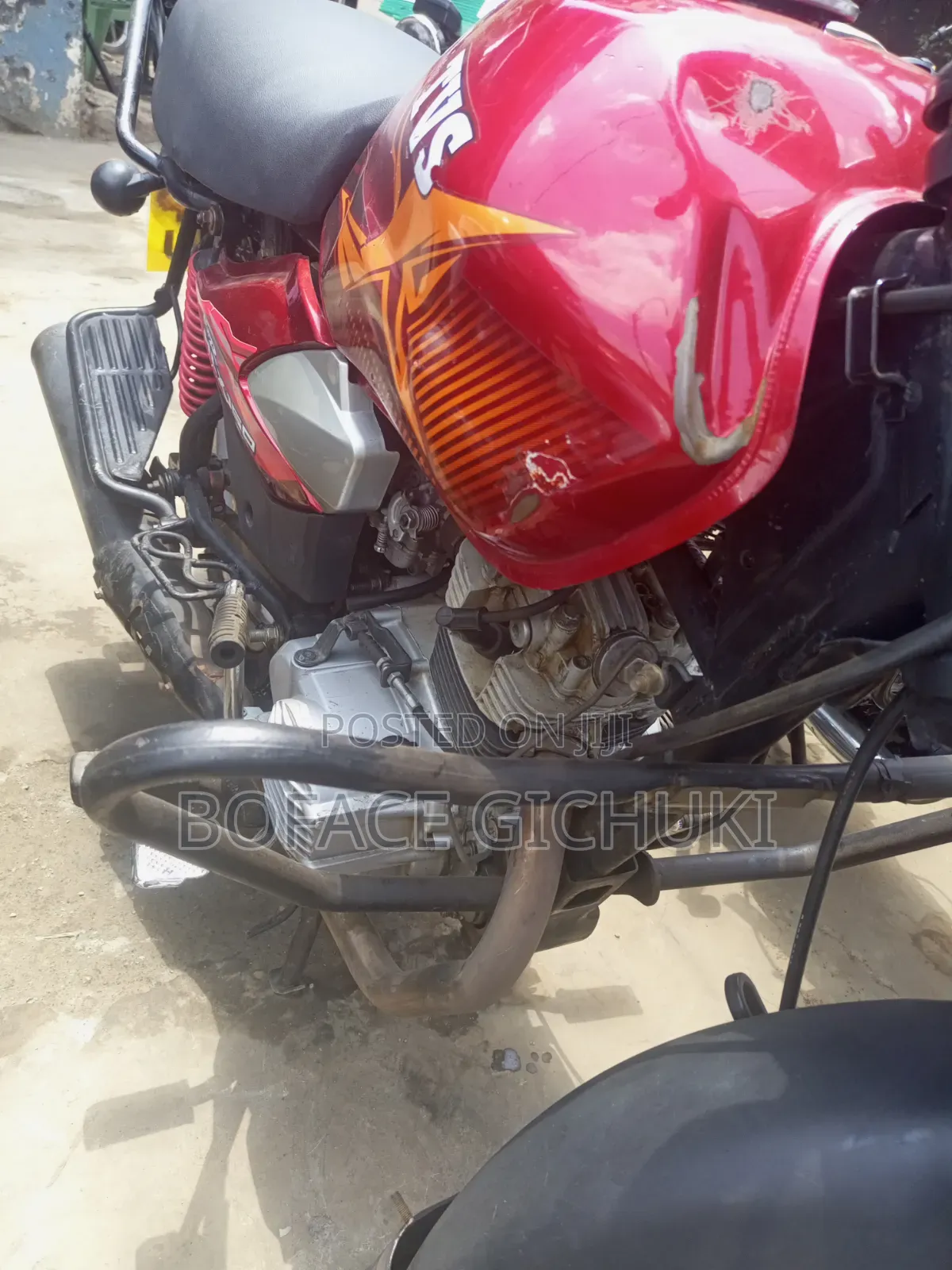 TVS HLX Plus ES 2025 Red