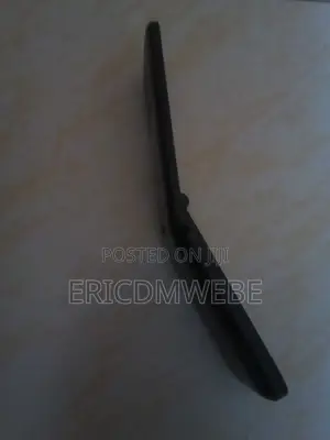 Nokia 2720 Flip 512 GB Black