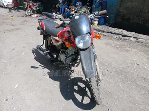 Bajaj Boxer 125 2021 Red