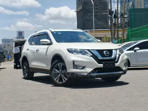 Nissan X-Trail 2.0 Petrol AWD 2019 White