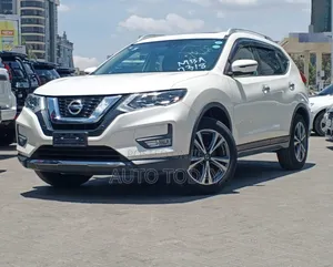 Nissan X-Trail 2.0 Petrol AWD 2019 White