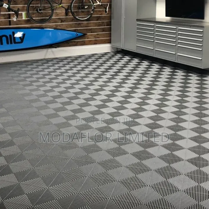 Square Garage Tiles for Easy Floor Planning