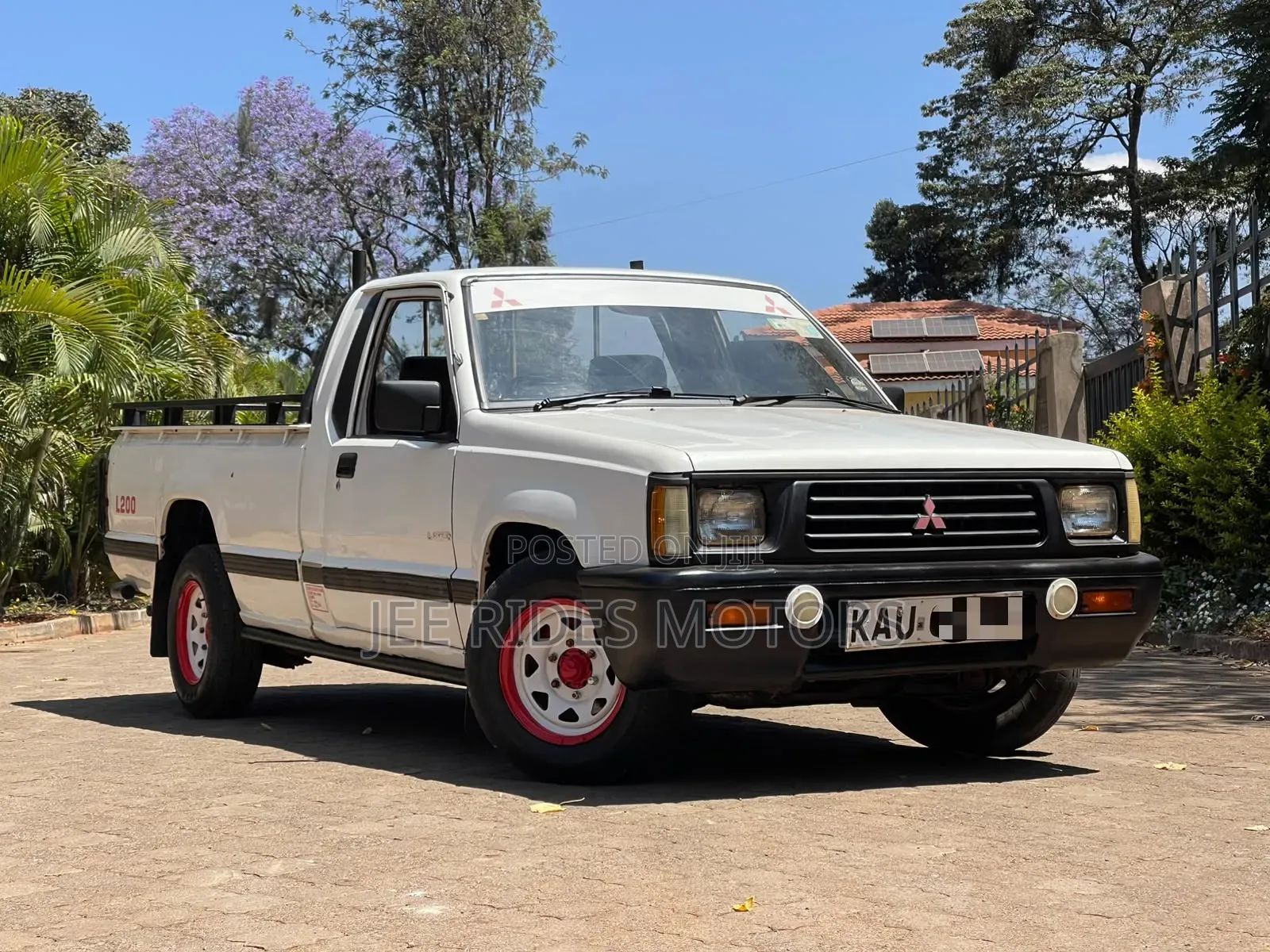 Mitsubishi L200 2005 Ivory