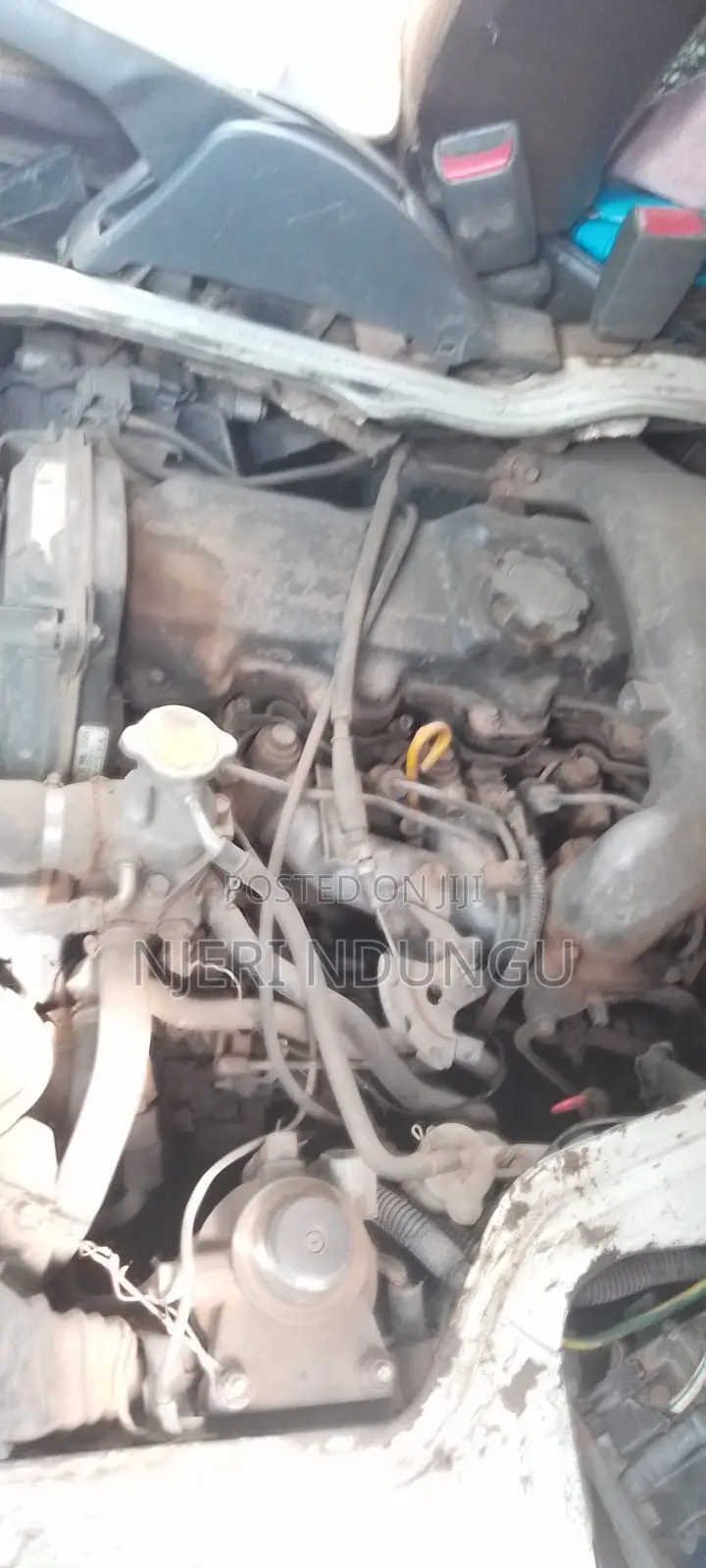 Toyota HiAce 2004 White