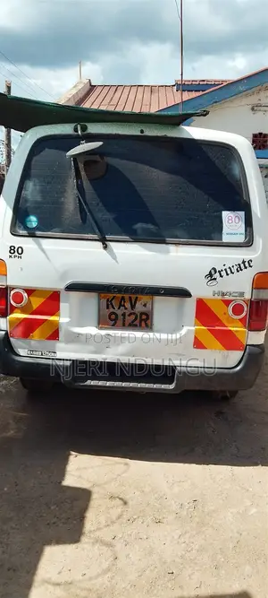 Toyota HiAce 2004 White