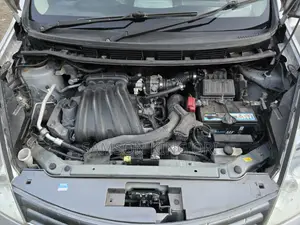 Nissan Note 2011 Silver