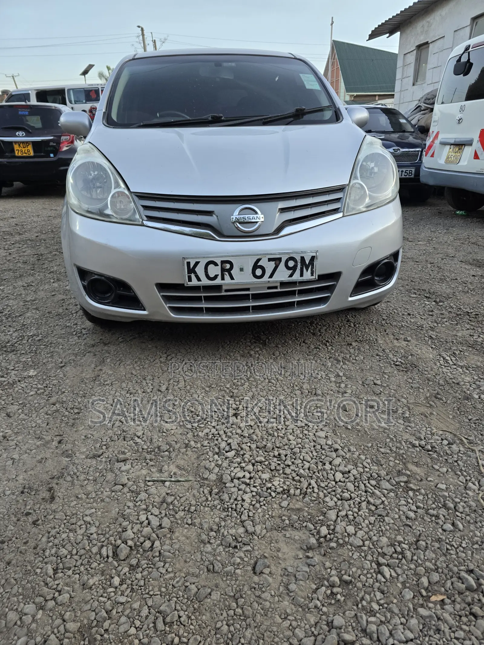 Nissan Note 2011 Silver