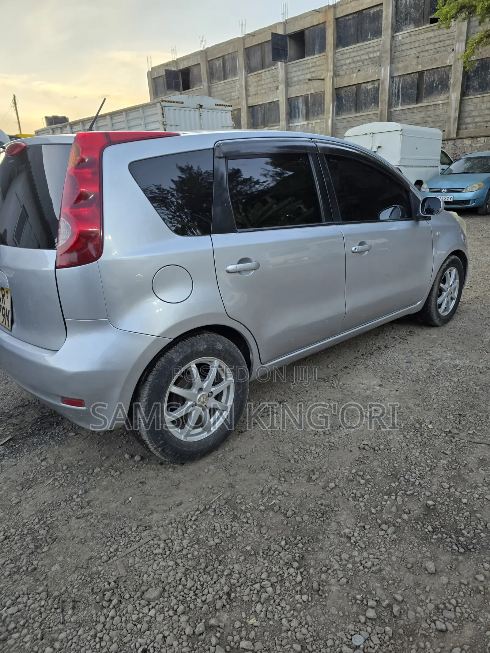 Nissan Note 2011 Silver