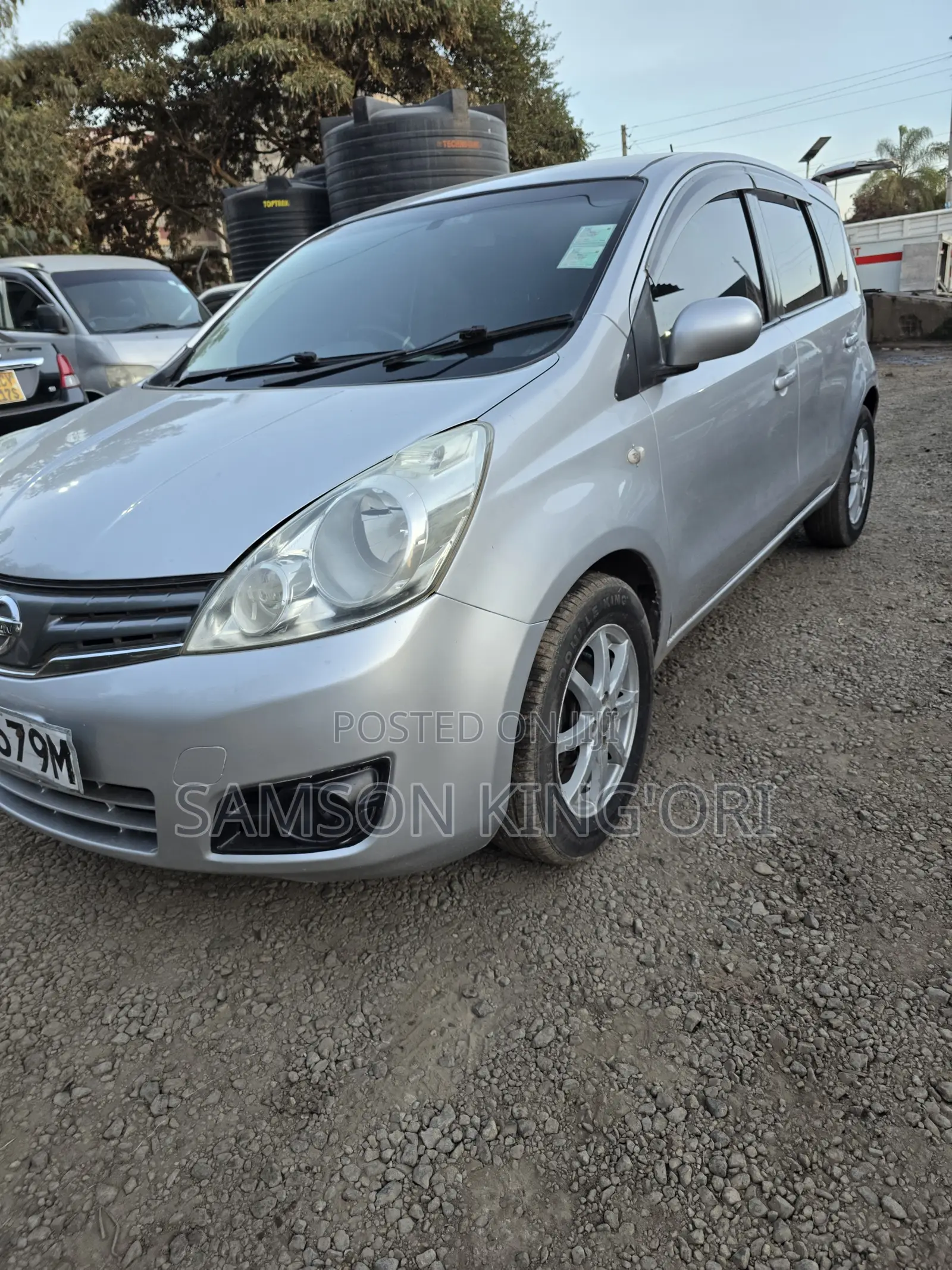 Nissan Note 2011 Silver