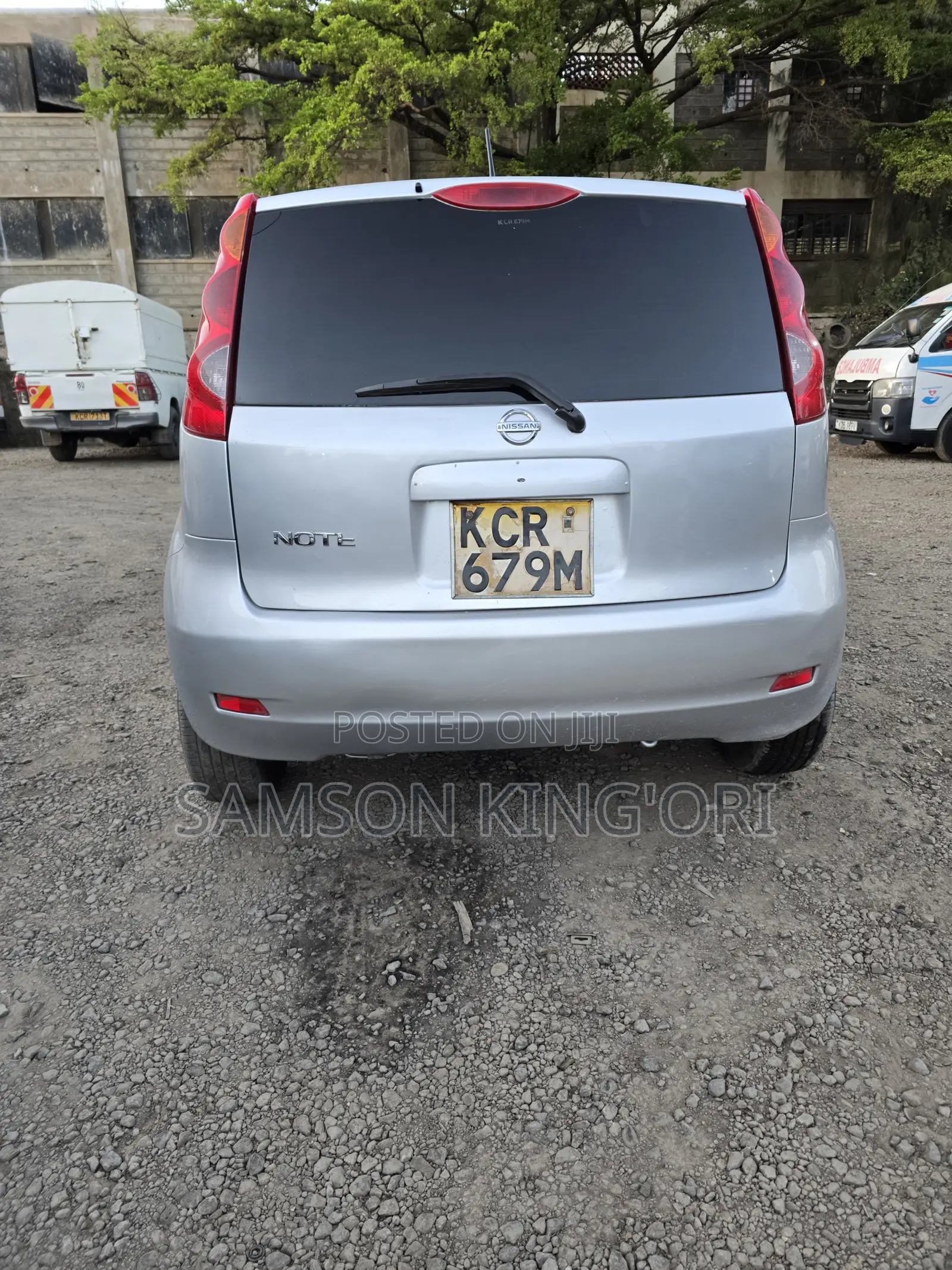 Nissan Note 2011 Silver