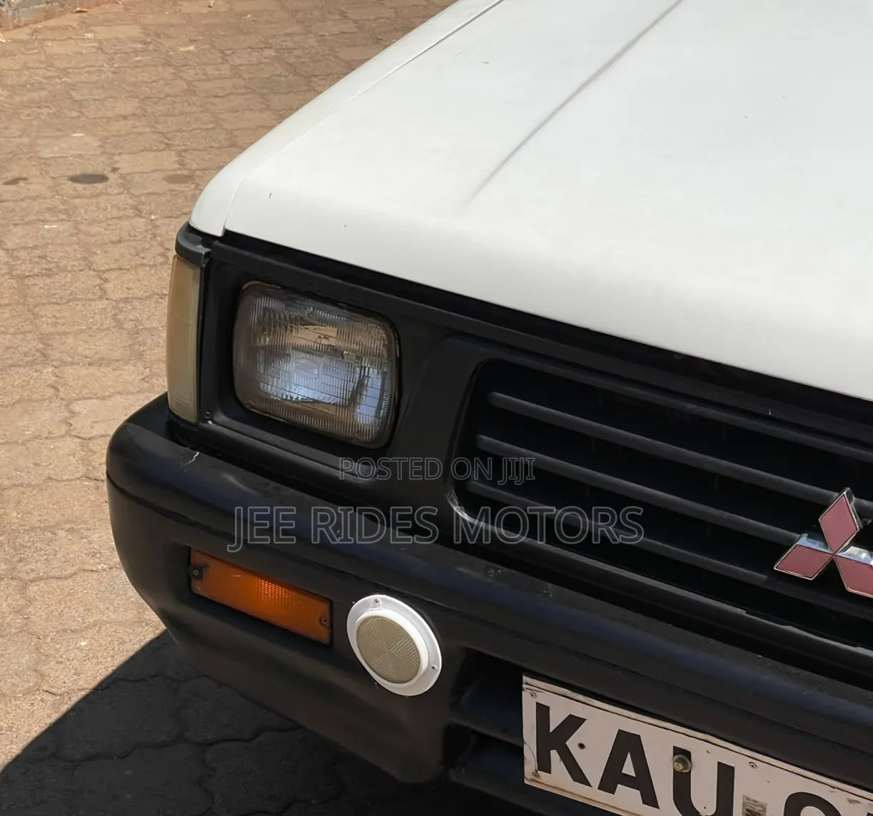 Mitsubishi L200 2005 Ivory