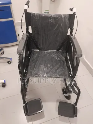 Standard Wheelchair With Leg Rest