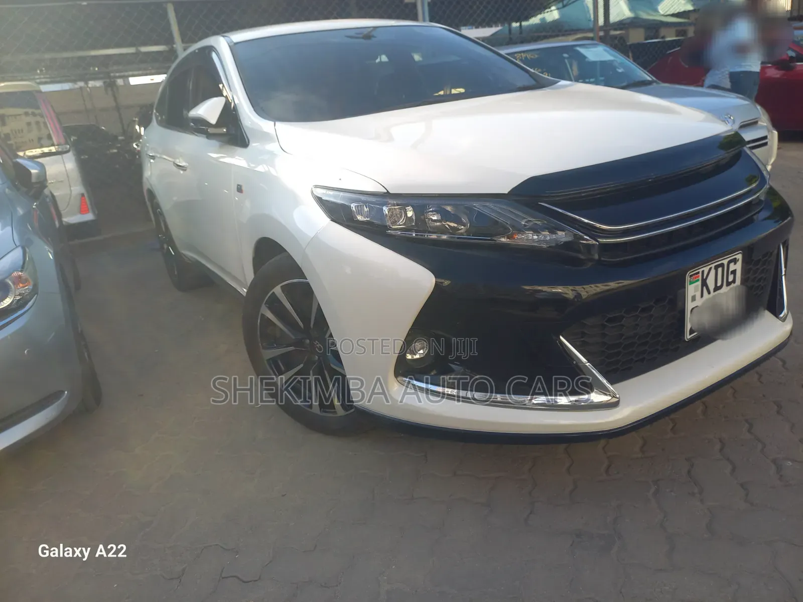 Toyota Harrier SV Premium 2014 White