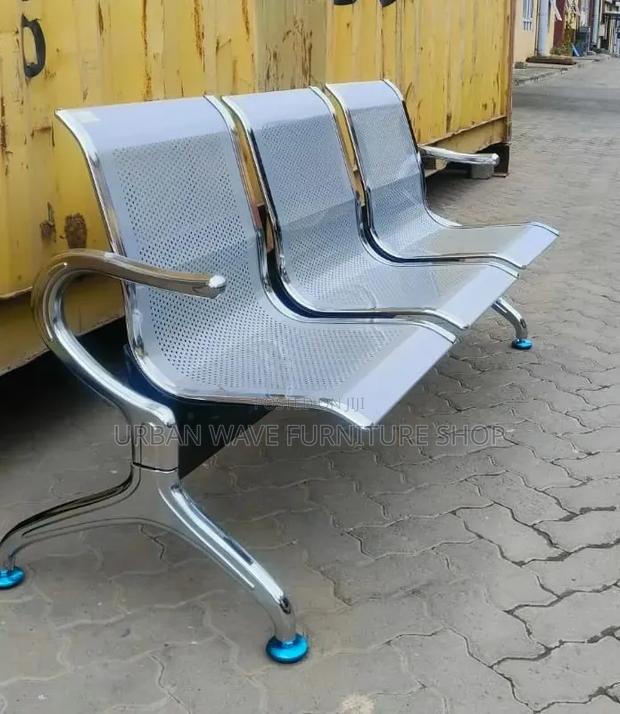 Silver Waiting Bench - thumbnail 2