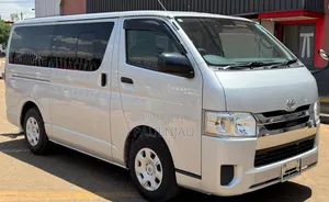Toyota HiAce 2019 Silver