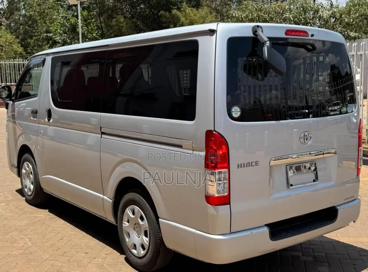 Toyota HiAce 2019 Silver