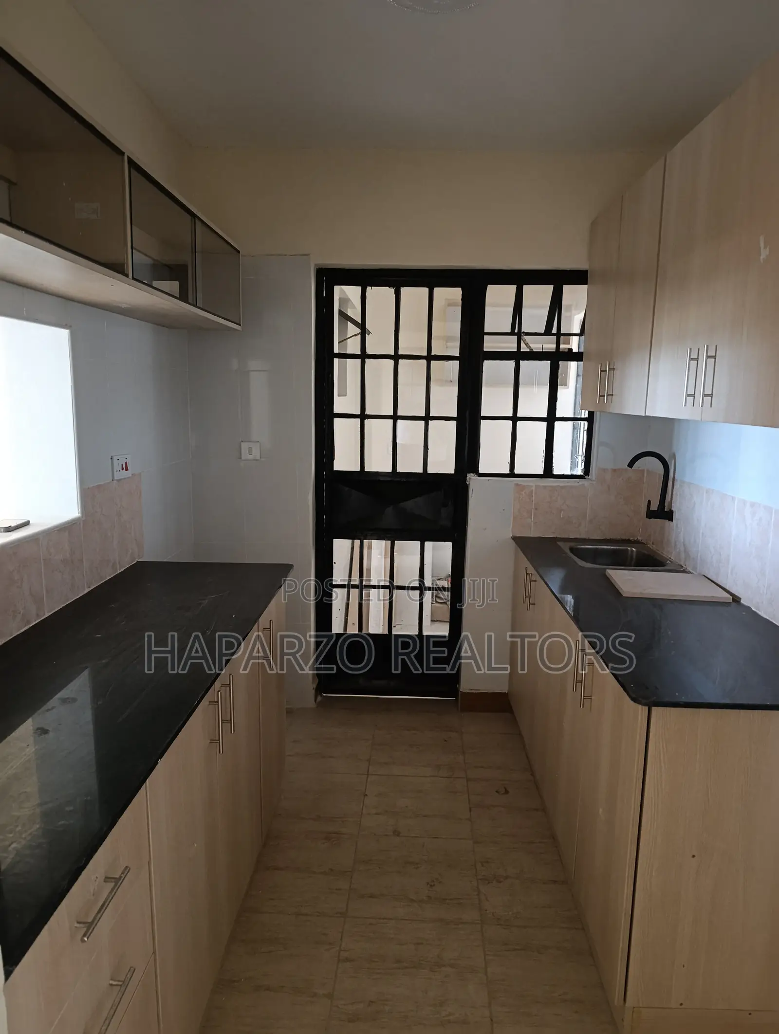 3bdrm Apartment in Kings Boma Estate, Gitothua for rent