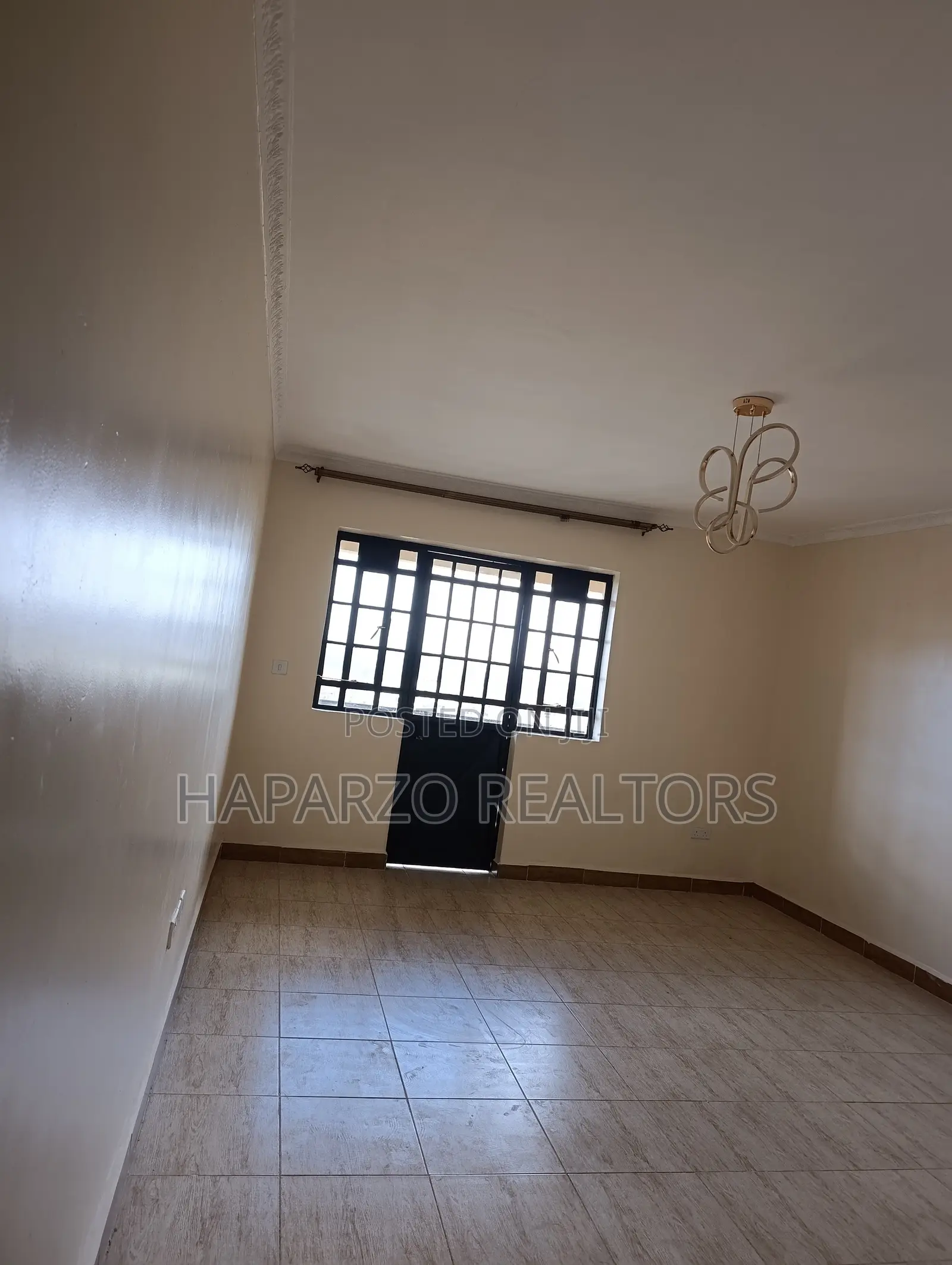 3bdrm Apartment in Kings Boma Estate, Gitothua for rent
