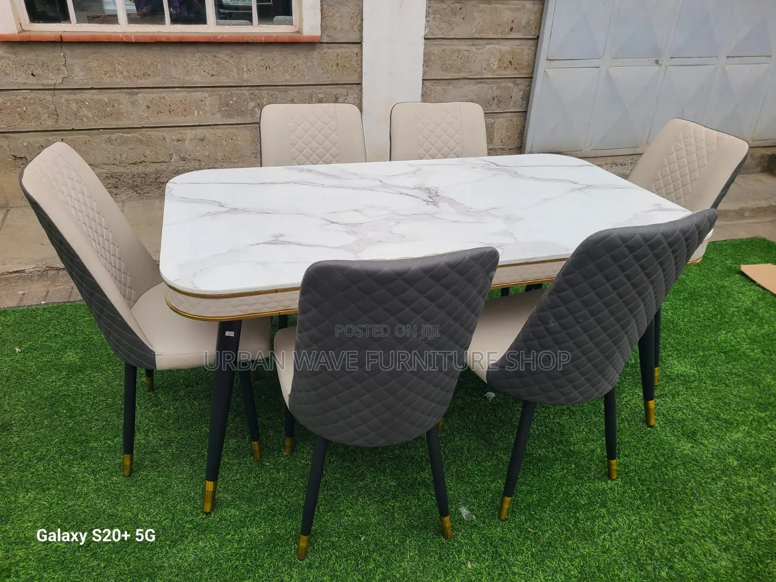Kings Palace Dining Set