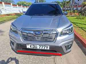Subaru Forester 2018 Gray