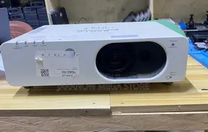 Panasonic PT-FW430U Commercial WXGA 3LCD Projector