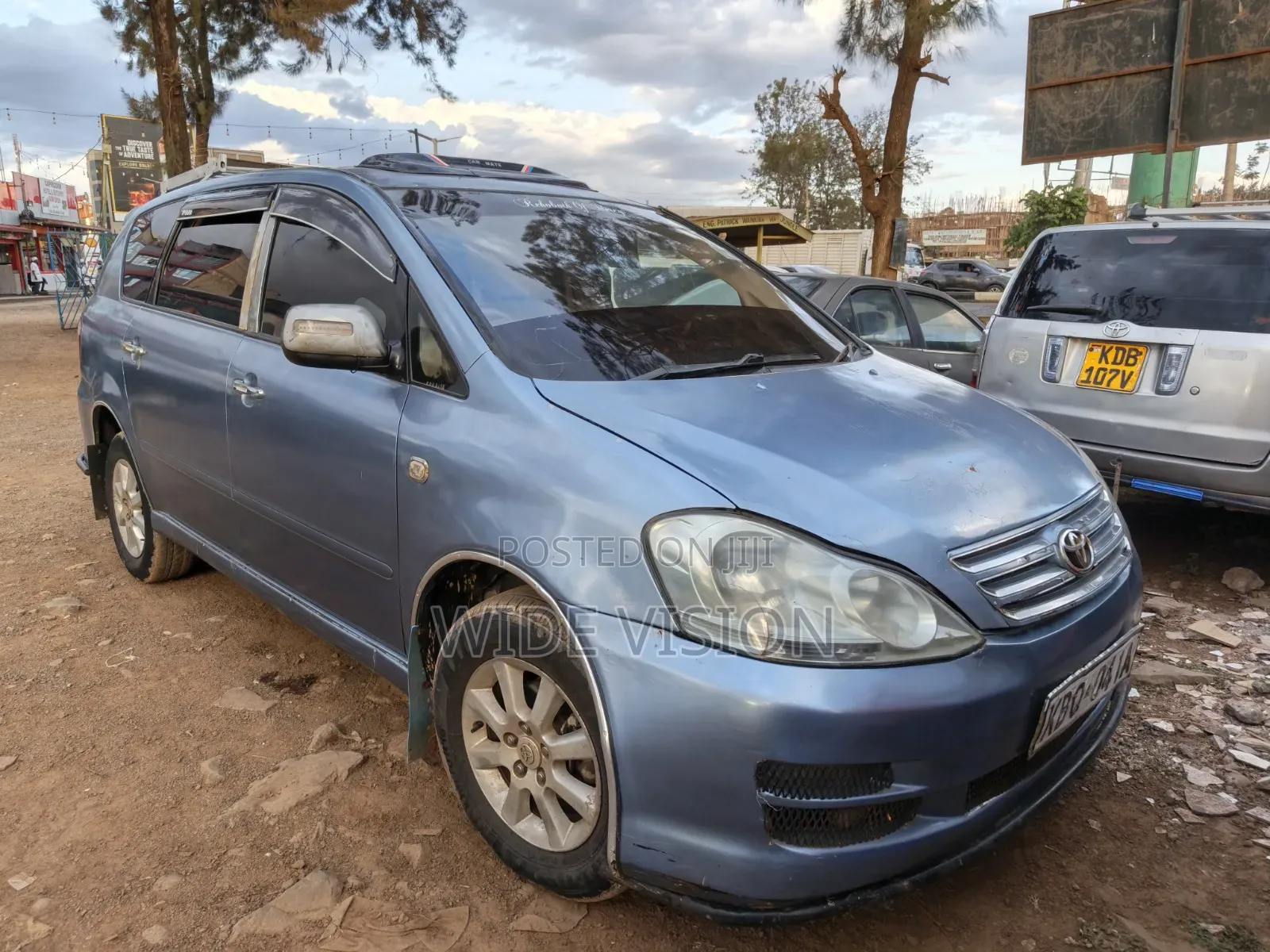 Toyota Ipsum 2004 Blue