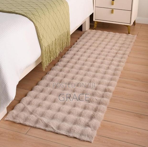 Bubble Textured Bedside Mat - thumbnail 2