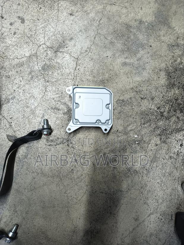 SRS Module Airbag Computer - thumbnail 2