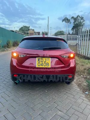 Mazda Axela 2016 Red