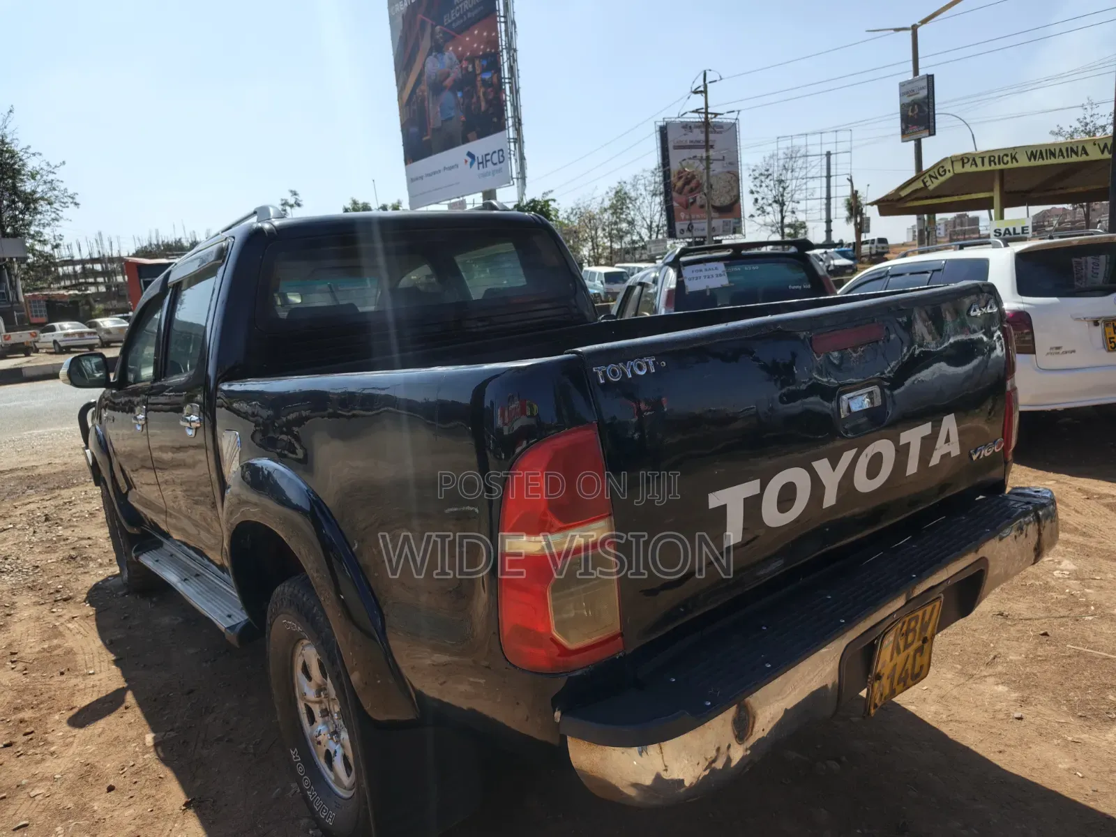 Toyota Hilux 2004 Gray