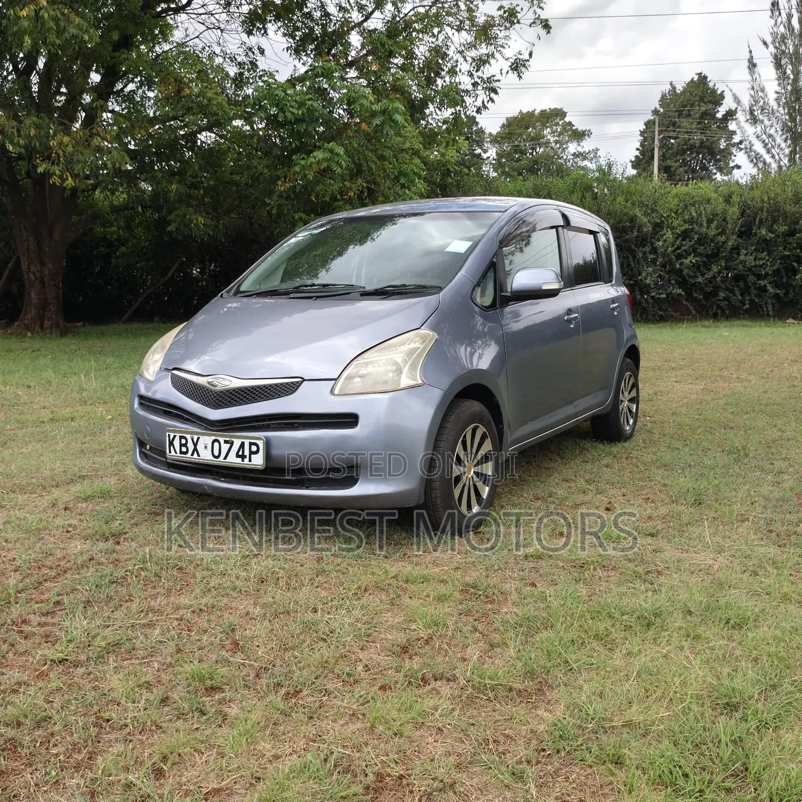 Toyota Ractis 2006 Blue
