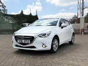 Mazda Demio 2016 Silver