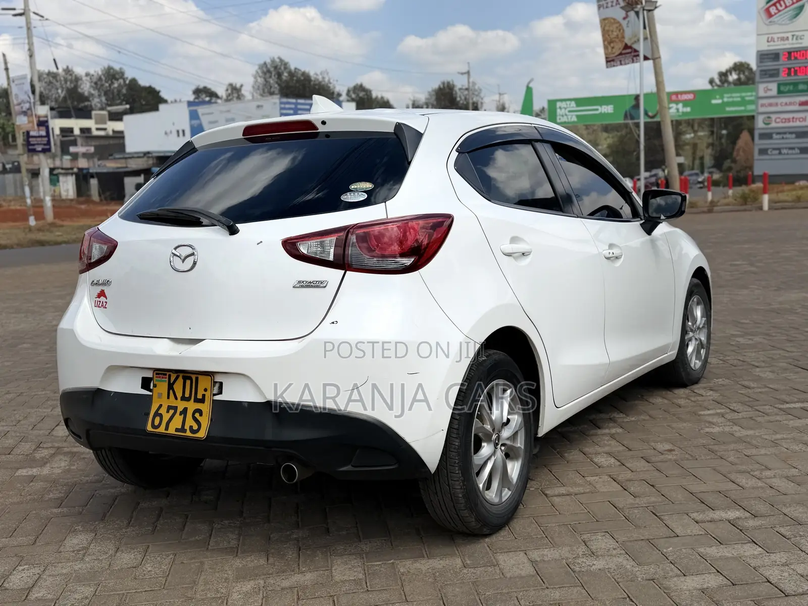 Mazda Demio 2016 Silver