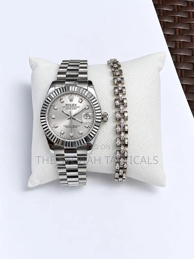 !!Rolex Lady Watches+ Bracelets 
Stainless Steel
Water Resistant