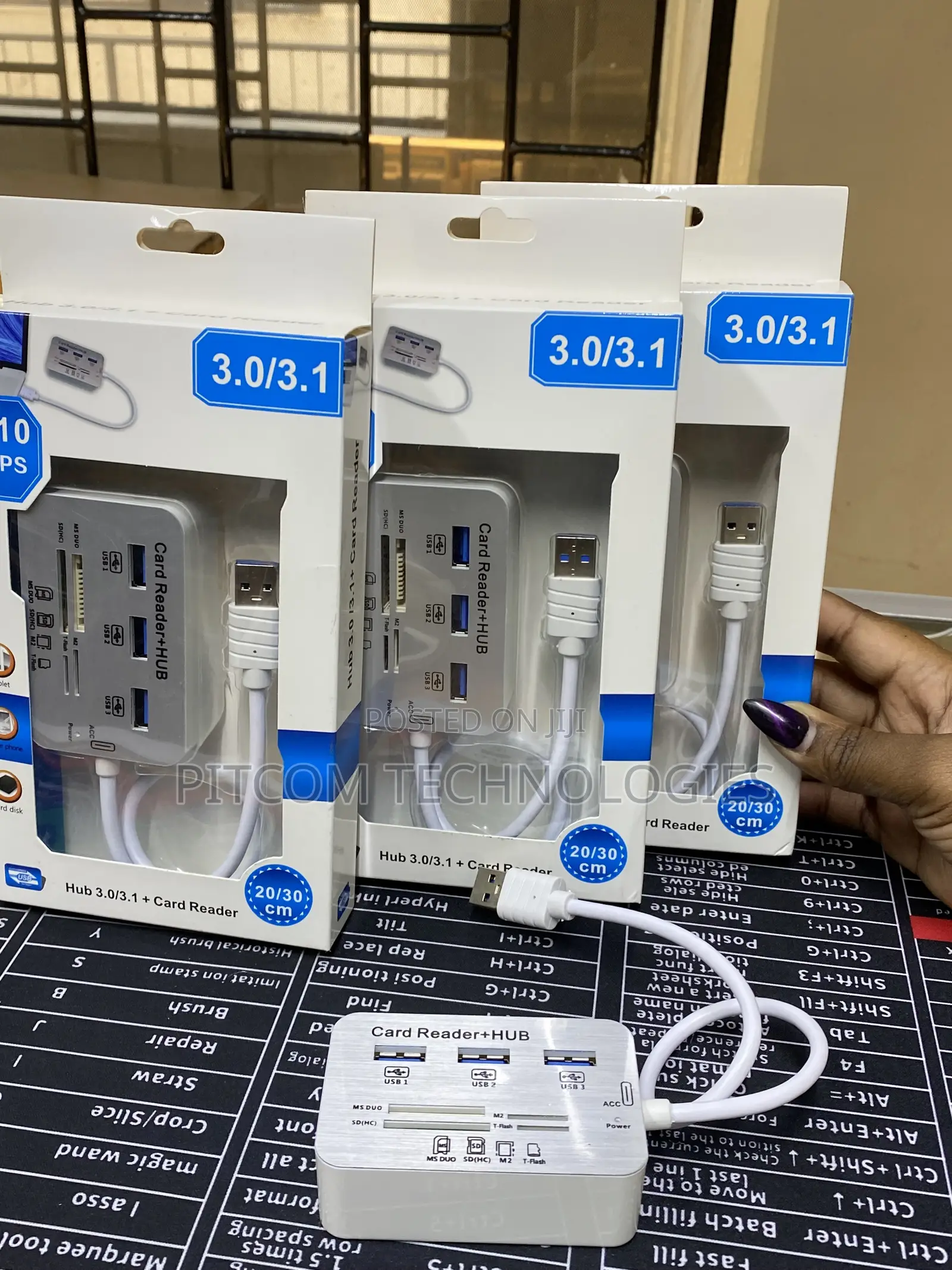 USB 3.0 to Sd Card Reader +USB