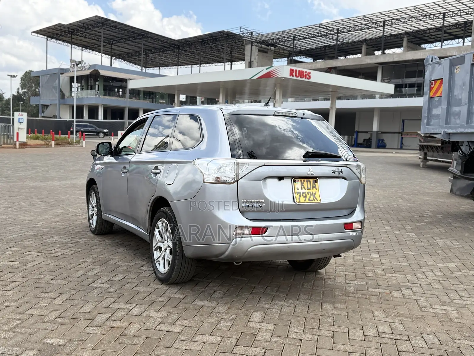 Mitsubishi Outlander 2.0 PHEV AWD 2014 Silver