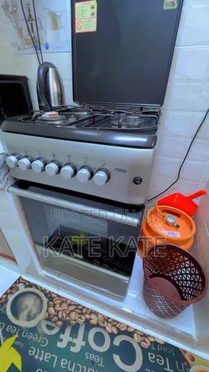 4 Burner Gas Cooker