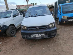 Toyota TownAce 2000 White