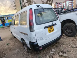 Toyota TownAce 2000 White